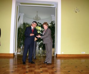 Konkurs na Najlepiej Zachowany Zabytek Wiejskiego Budownictwa Drewnianego w Województwie Podlaskim w 2009 roku Konkurs na Najlepiej Zachowany Zabytek Wiejskiego Budownictwa Drewnianego w Województwie Podlaskim w 2009 roku