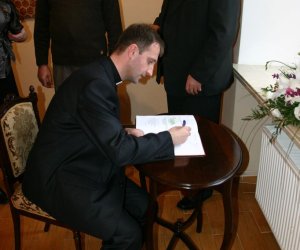 „W DWORKU SZLACHECKIM OK. 1800 ROKU” „W DWORKU SZLACHECKIM OK. 1800 ROKU”