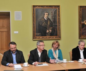 Międzynarodowa Narada Konserwatorska 7-8 XII 2012r. Międzynarodowa Narada Konserwatorska 7-8 XII 2012r.