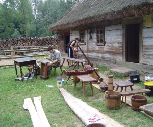 Praktyka studentów z Wydziału Technologii Drewna SGGW w Warszawie Praktyka studentów z Wydziału Technologii Drewna SGGW w Warszawie