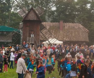 JESIEŃ W POLU I ZAGRODZIE JESIEŃ W POLU I ZAGRODZIE