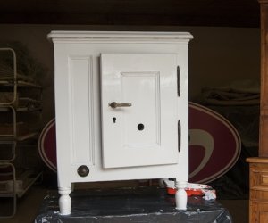 Nowe sprzęty wzbogaciły wyposażenie pracowni konserwatorskiej Nowe sprzęty wzbogaciły wyposażenie pracowni konserwatorskiej