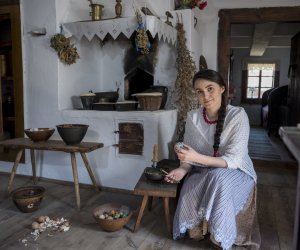 NIECOdziennik muzealny - Wielkanocny koszyk z symbolami NIECOdziennik muzealny - Wielkanocny koszyk z symbolami