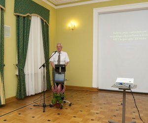 Konferencja "Migracje a tożsamość narodowa mieszkańców Europy Wschodniej w XIX i na początku XX wieku" 2-3 czerwca 2016 Konferencja "Migracje a tożsamość narodowa mieszkańców Europy Wschodniej w XIX i na początku XX wieku" 2-3 czerwca 2016