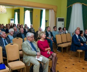 Sesja naukowa "Jabłonowscy w kraju i poza jego granicami"