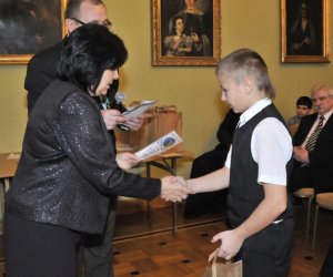 Gwiazdy Kolędnicze i Karty bożonarodzeniowe... podsumowanie konkursów Gwiazdy Kolędnicze i Karty bożonarodzeniowe... podsumowanie konkursów