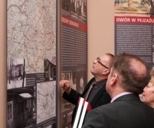 "Zagłada dworów w województwie białostockim po roku 1939" "Zagłada dworów w województwie białostockim po roku 1939"