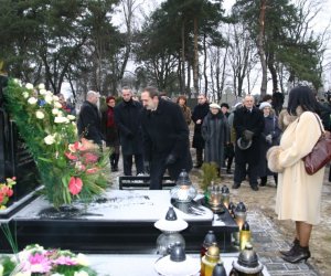 Odsłonięcie Tablicy Pamiątkowej poświęconej Odsłonięcie Tablicy Pamiątkowej poświęconej