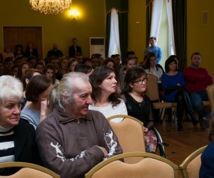 PO RAZ TRZECI W MUZEALNYCH MURACH TWÓRCZOŚĆ UCZNIÓW OGÓLNOKSZTAŁCĄCEJ SZKOŁY SZTUK PIĘKNYCH W CIECHANOWCU