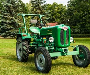 Kolejny, unikatowy ciągnik w zbiorach Muzeum Rolnictwa w Ciechanowcu