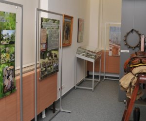 Wystawa z okazji jubileuszu 50-lecia Muzeum i 30 lat współpracy z SGGW pt."50 lat Muzeum Rolnictwa im. ks. Krzysztofa Kluka w Ciechanowcu" Wystawa z okazji jubileuszu 50-lecia Muzeum i 30 lat współpracy z SGGW pt."50 lat Muzeum Rolnictwa im. ks. Krzysztofa Kluka w Ciechanowcu"