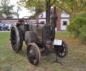Największa kolekcja zabytkowych ciągników w Polsce Największa kolekcja zabytkowych ciągników w Polsce