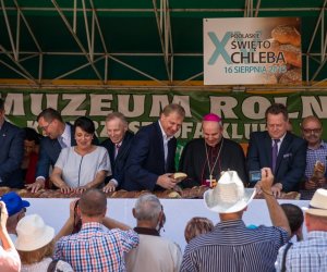 XV Podlaskie Święta Chleba w Muzeum Rolnictwa im. ks. Krzysztofa Kluka w Ciechanowcu XV Podlaskie Święta Chleba w Muzeum Rolnictwa im. ks. Krzysztofa Kluka w Ciechanowcu