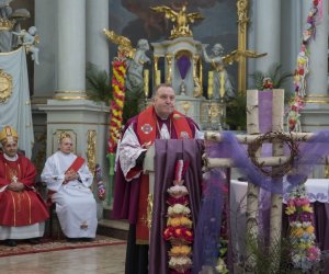 Niedziela Palmowa - Podsumowanie XXIV Konkursu na wykonanie palmy wielkanocnej - fotorelacja Niedziela Palmowa - Podsumowanie XXIV Konkursu na wykonanie palmy wielkanocnej - fotorelacja