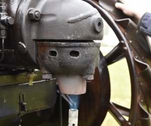 LANZ ACKER-BULLDOG HP 12 KNICKLENKER JUŻ W MUZEUM LANZ ACKER-BULLDOG HP 12 KNICKLENKER JUŻ W MUZEUM