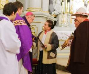 XXXIII Konkurs Gry na Instrumentach Pasterskich im. Kazimierza Uszyńskiego XXXIII Konkurs Gry na Instrumentach Pasterskich im. Kazimierza Uszyńskiego