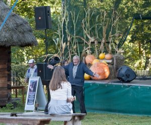 JESIEŃ W POLU I ZAGRODZIE w ramach Europejskich Dni Dziedzictwa 18 września 2016 r. JESIEŃ W POLU I ZAGRODZIE w ramach Europejskich Dni Dziedzictwa 18 września 2016 r.