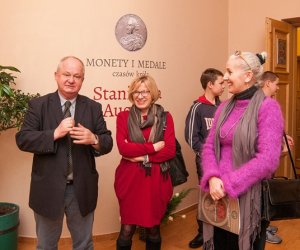 "MONETY I MEDALE CZASÓW KRÓLA STANISŁAWA AUGUSTA"