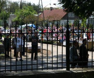 ZIELONE ŚWIĄTKI POD WIATRAKIEM