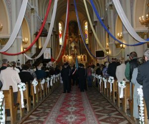 ZIELONE ŚWIĄTKI POD WIATRAKIEM ZIELONE ŚWIĄTKI POD WIATRAKIEM