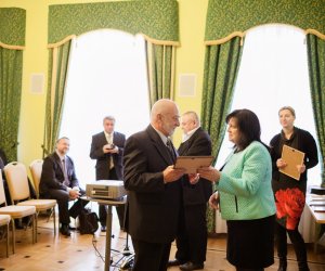 Podsumowanie Konkursu na Najlepiej Zachowany Zabytek Wiejskiego Budownictwa Drewnianego w Województwie Podlaskim w 2013 roku Podsumowanie Konkursu na Najlepiej Zachowany Zabytek Wiejskiego Budownictwa Drewnianego w Województwie Podlaskim w 2013 roku