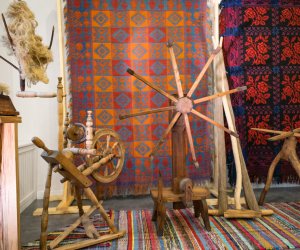 Tkactwo i dywany dwuosnowowe typu brańskiego Tkactwo i dywany dwuosnowowe typu brańskiego