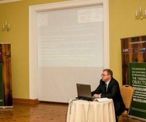 Seminarium nt. okreslenia zakresu informacji niezbędnych do opracowania modelu monitorowania obiektu drewnianego na terenie Muzeum Rolnictwa Seminarium nt. okreslenia zakresu informacji niezbędnych do opracowania modelu monitorowania obiektu drewnianego na terenie Muzeum Rolnictwa